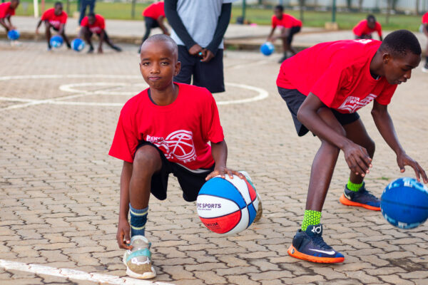basektball hoppe tour-making a difference one basketball